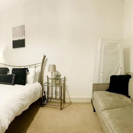 Beautiful Central Open Plan Living! Manchester Ngoại thất bức ảnh