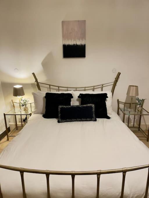 Beautiful Central Open Plan Living! Manchester Ngoại thất bức ảnh